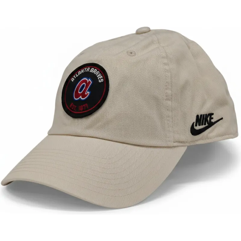cap-ivelt-bezhov-reguliruema-lenta-club-unstructured-organic-cotton-atlanta-braves-mlb-nike