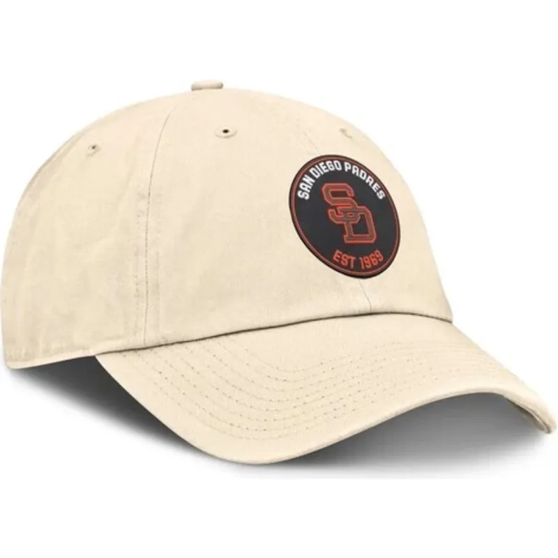sapkak-ivelt-bezs-allithato-pant-club-unstructured-organic-cotton-san-diego-padres-mlb-nike