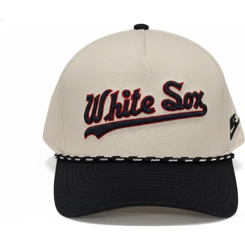 beige-und-schwarze-gebogene-snapback-kappe-rise-structured-der-chicago-white-sox-mlb-von-nike