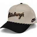 beige-und-schwarze-gebogene-snapback-kappe-rise-structured-der-pittsburgh-pirates-mlb-von-nike