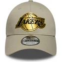 cap-ivelt-bezhov-snapbek-9forty-metallic-los-angeles-lakers-nba-new-era