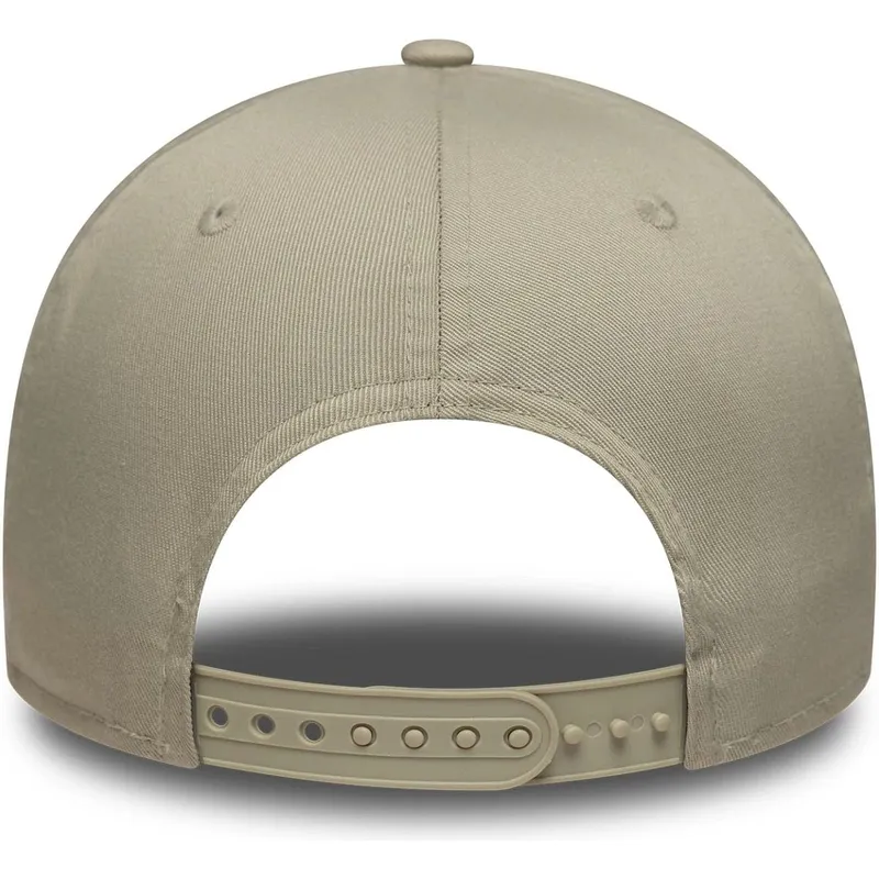 beige-gebogene-snapback-kappe-9forty-metallic-der-los-angeles-lakers-nba-von-new-era
