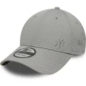 cap-ivelt-siv-snapbek-9forty-mesh-flawless-new-york-yankees-mlb-new-era