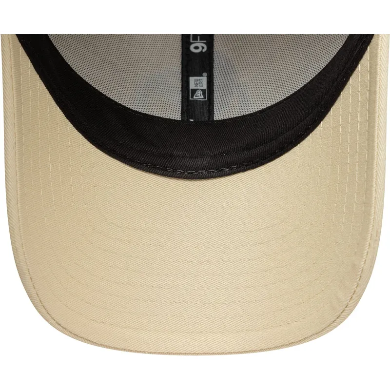 sapkak-ivelt-bezs-allithato-9forty-essential-vespa-piaggio-new-era sapkak-ivelt-bezs-allithato-9forty-essential-vespa-piaggio-new-era