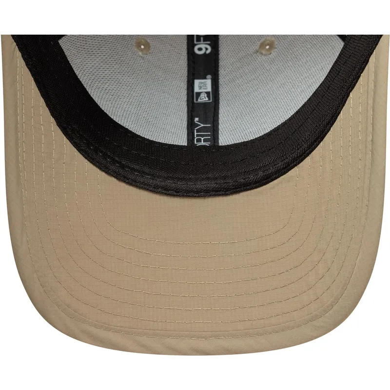 cap-ivelt-bezhov-reguliruema-lenta-9forty-m-crown-new-era
