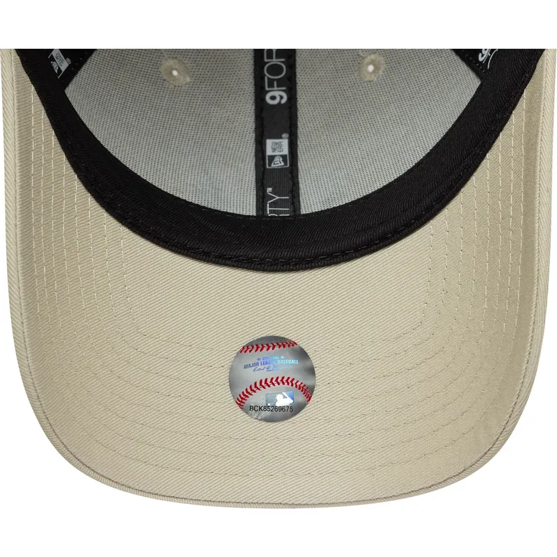 cap-ivelt-bezhov-reguliruema-lenta-9forty-floral-icon-new-york-yankees-mlb-new-era