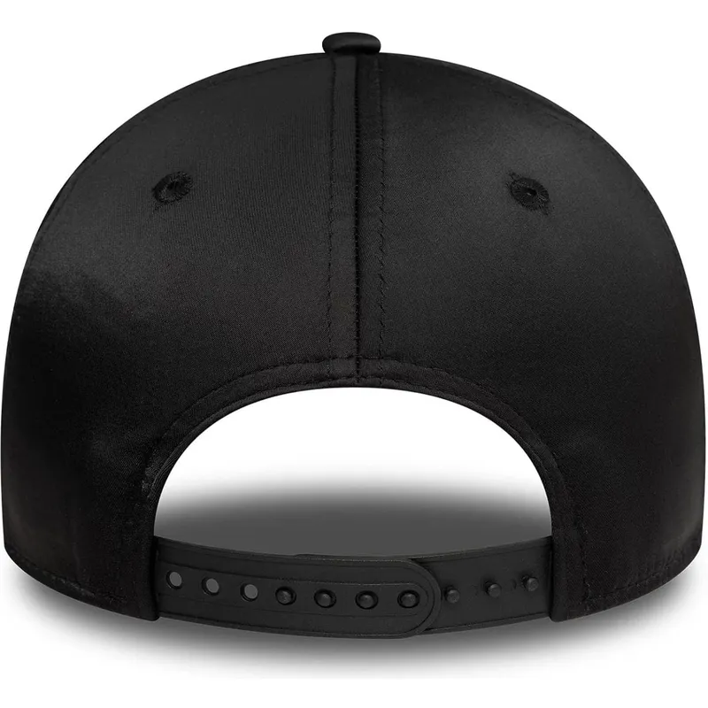 cap-ivelt-cheren-snapbek-9forty-satin-new-york-yankees-mlb-new-era
