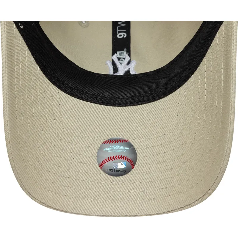 cap-ivelt-bezhov-reguliruema-lenta-9twenty-washed-mini-new-york-yankees-mlb-new-era cap-ivelt-bezhov-reguliruema-lenta-9twenty-washed-mini-new-york-yankees-mlb-new-era