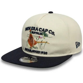 Platt keps beige och marinblå justerbar 19TWENTY Outdoor Graphic från New Era