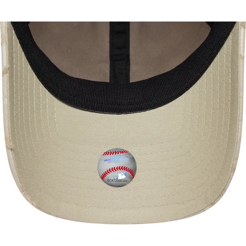 cap-ivelt-bezhov-reguliruema-lenta-9twenty-img-floral-new-york-yankees-mlb-new-era