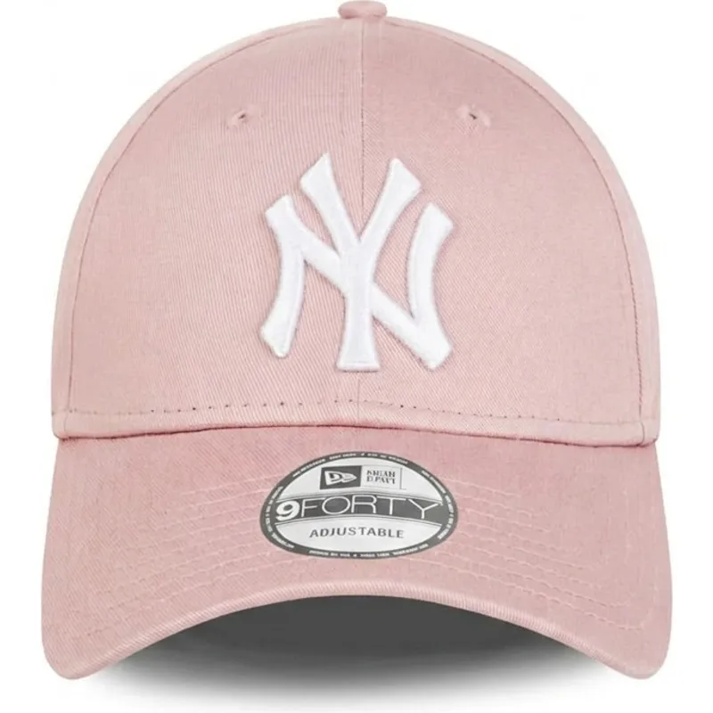 hellrosa-verstellbare-curved-cap-mit-weissem-logo-9forty-league-essential-von-new-york-yankees-mlb-von-new-era