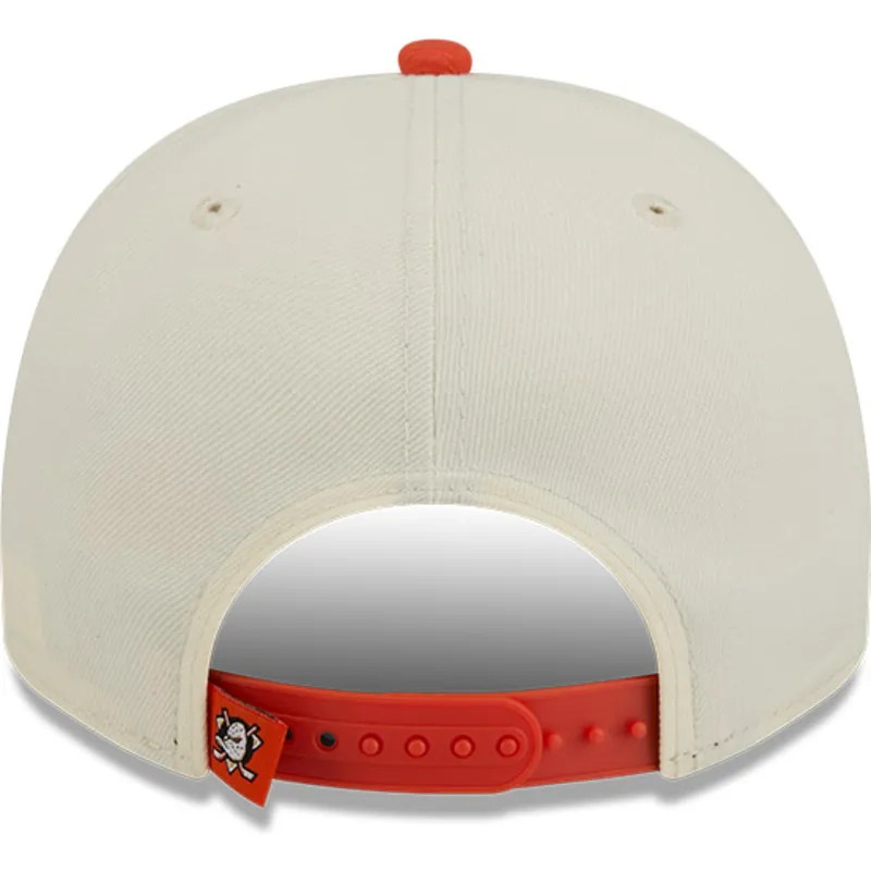 beige-och-orange-bojd-keps-snapback-9fifty-a-frame-classic-fran-anaheim-ducks-nhl-av-new-era