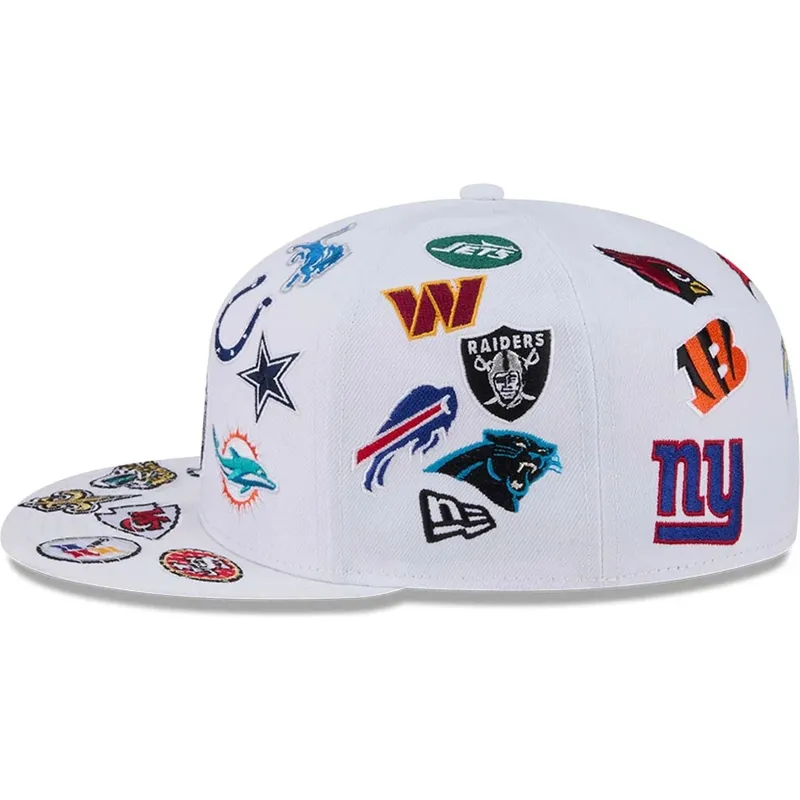 weisse-enganliegende-59fifty-all-over-nfl-flat-cap-von-new-era