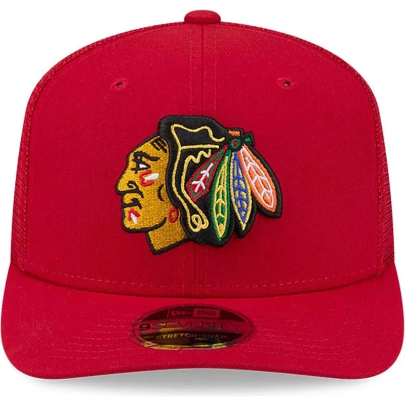 cap-ivelt-cherven-snapbek-9seventy-stretch-snap-eg-chicago-blackhawks-nhl-new-era