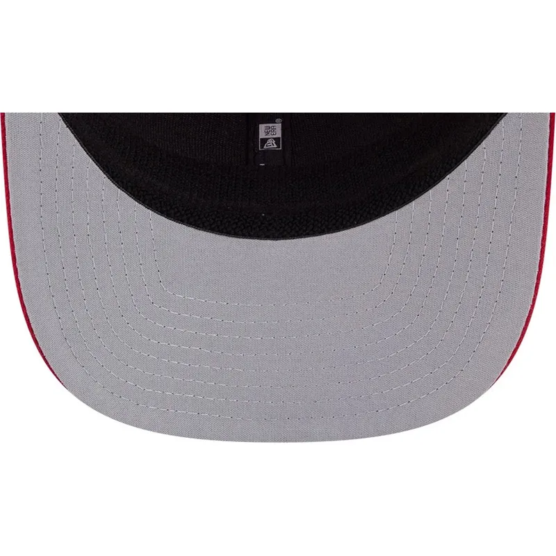 cap-ivelt-cherven-snapbek-9seventy-stretch-snap-eg-chicago-blackhawks-nhl-new-era