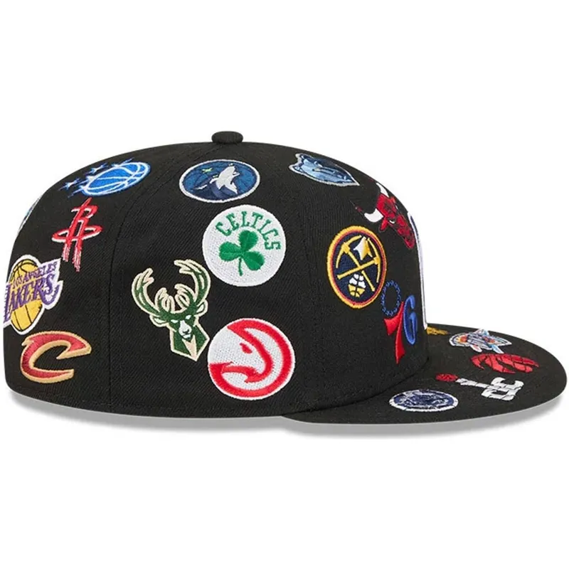 svart-platt-keps-justerad-59fifty-all-over-fran-nba-av-new-era
