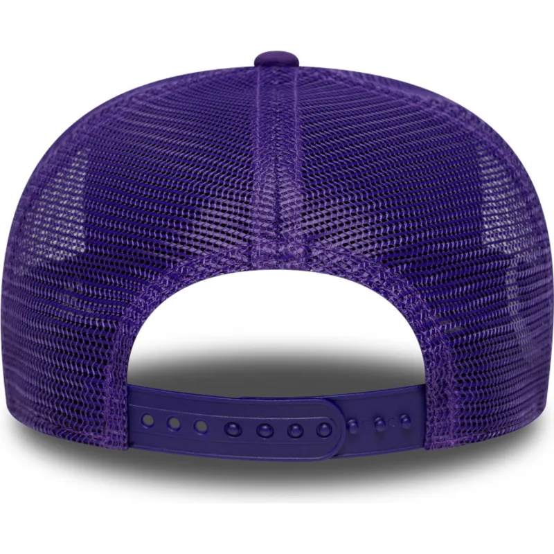 sapkak-ivelt-lila-snapback-9seventy-stretch-snap-eg-los-angeles-lakers-nba-new-era