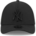 svart-bojd-keps-justerbar-med-svart-logotyp-39thirty-m-crown-a-frame-fran-new-york-yankees-mlb-av-new-era