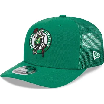 Gorra trucker verde 9SEVENTY Stretch Snap Evergreen de Boston Celtics NBA de New Era