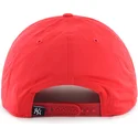 cap-ivelt-cherven-snapbek-hitch-lc-eight-bit-hero-new-york-yankees-mlb-47-brand