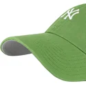 grune-verstellbare-gebogene-kappe-clean-up-base-runner-fatigue-green-der-new-york-yankees-mlb-von-47-brand