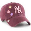 sapkak-ivelt-piros-allithato-clean-up-candy-heart-new-york-yankees-mlb-47-brand