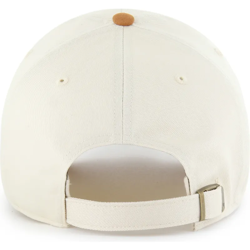 gorra-curva-beige-y-marron-ajustable-clean-up-mini-script-suede-visor-de-boston-red-sox-mlb-de-47-brand