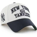 gorra-curva-beige-y-azul-marino-ajustable-mvp-broke-line-de-new-york-yankees-mlb-de-47-brand