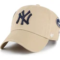sapkak-ivelt-khaki-allithato-clean-up-badges-new-york-yankees-mlb-47-brand
