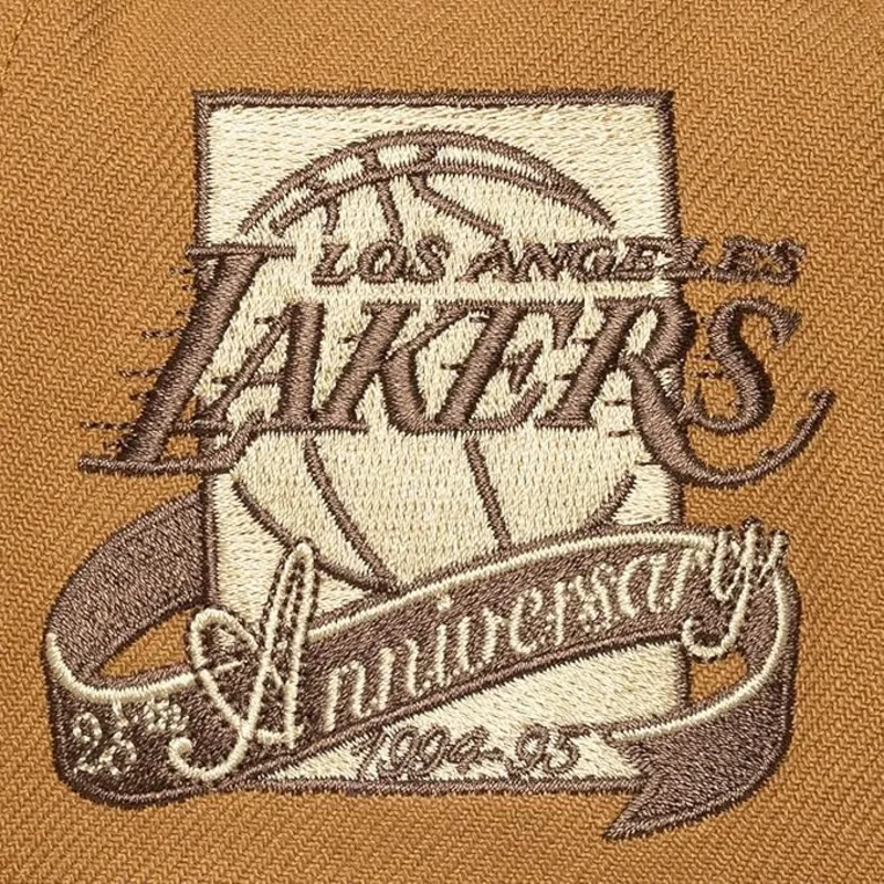 brun-justerbar-flat-keps-coffee-strapback-fran-los-angeles-lakers-nba-av-mitchell-ness