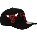 svart-bojd-snapback-keps-busted-pro-fran-chicago-bulls-nba-av-mitchell-ness