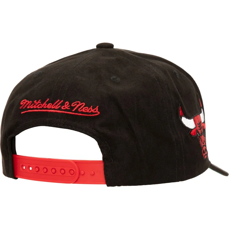 mitchell-ness-curved-brim-shady-suede-pro-chicago-bulls-nba-black-snapback-cap