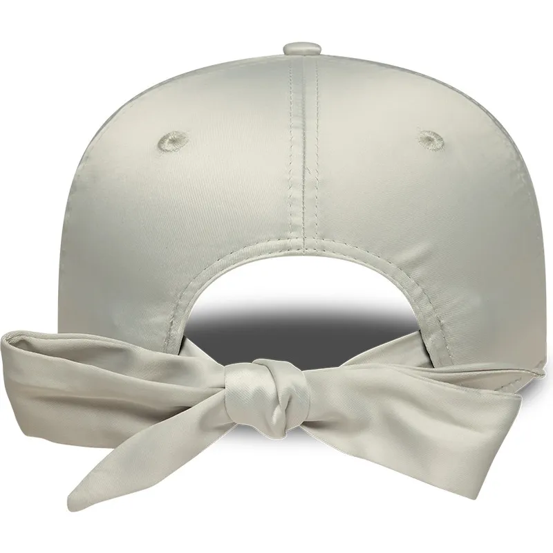 grune-gebogene-verstellbare-damenkappe-9forty-bow-back-satin-der-new-york-yankees-mlb-von-new-era