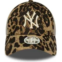 cap-ivelt-leopard-snapbek-9forty-m-crown-a-frame-leopard-new-york-yankees-mlb-new-era