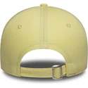 gorra-curva-amarilla-ajustable-para-mujer-9twenty-league-essential-midi-de-new-york-yankees-mlb-de-new-era