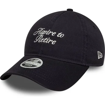 Sapkák ívelt sötétkék állítható 9TWENTY Aspire To Retire Slogan New Era