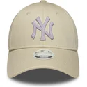 cap-ivelt-bezhov-reguliruema-lenta-9forty-metallic-new-york-yankees-mlb-new-era
