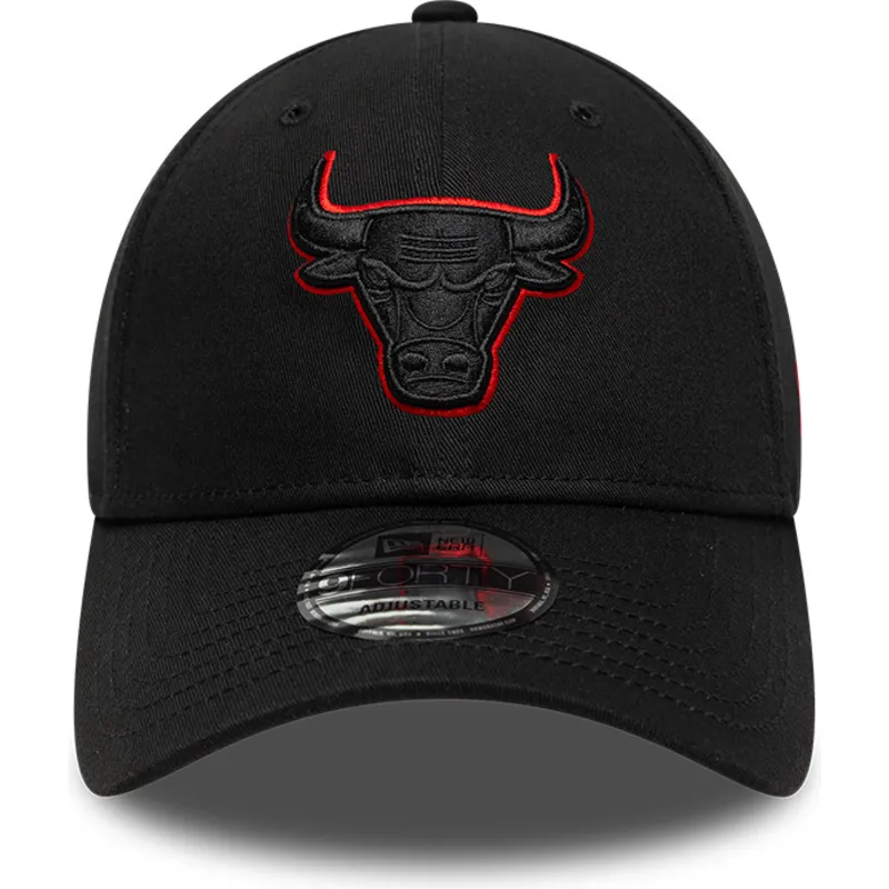 schwarze-verstellbare-curved-cap-mit-schwarzem-logo-9forty-team-outline-der-chicago-bulls-nba-von-new-era