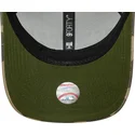 cap-ivelt-kamuflazh-snapbek-9forty-m-crown-wordmark-new-york-yankees-mlb-new-era