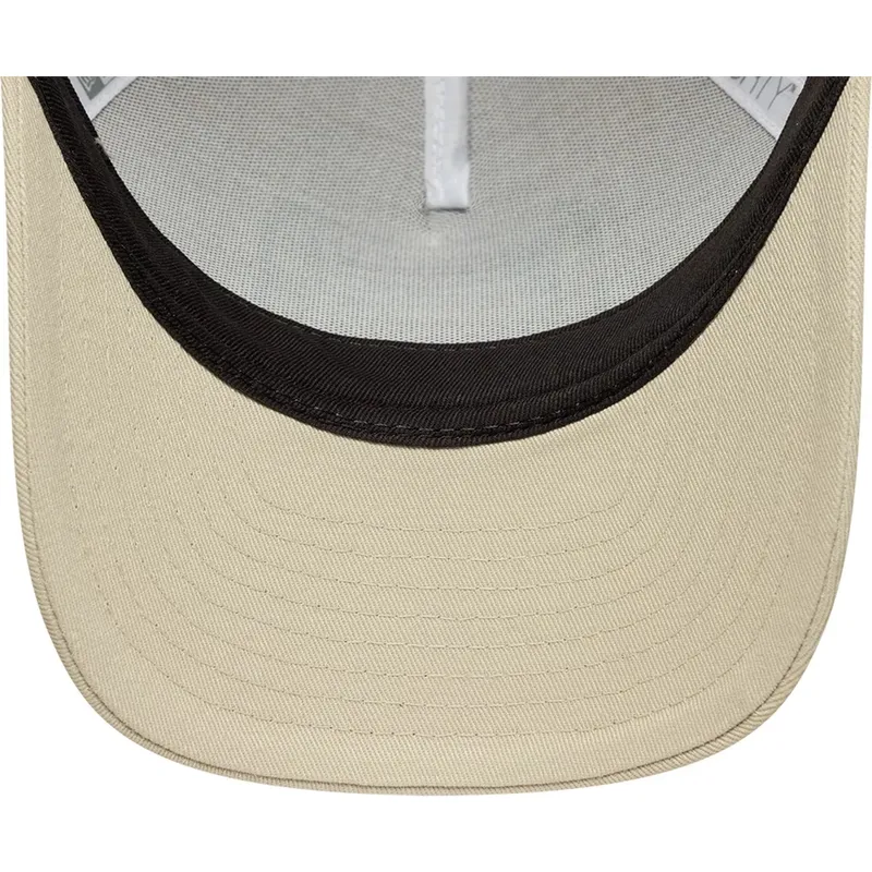 sapkak-ivelt-bezs-snapback-9forty-m-crown-a-frame-multi-patch-new-era