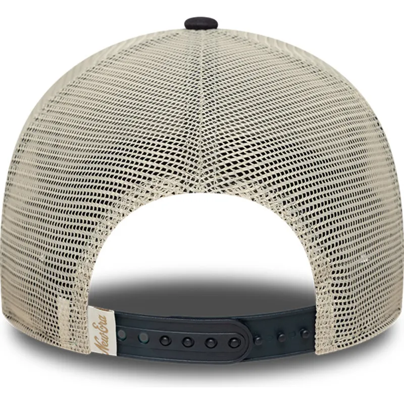 cap-ivelt-bezhov-snapbek-9forty-m-crown-new-era
