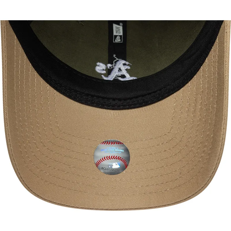 grune-und-braune-verstellbare-curved-cap-9twenty-mini-washed-contrast-der-oakland-athletics-mlb-von-new-era