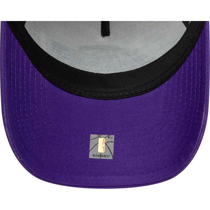 gorra-trucker-violeta-y-blanca-a-frame-side-patch-de-los-angeles-lakers-nba-de-new-era