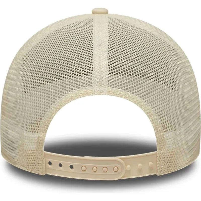 beige-trucker-keps-med-beige-logotyp-a-frame-outline-fran-new-york-yankees-mlb-av-new-era