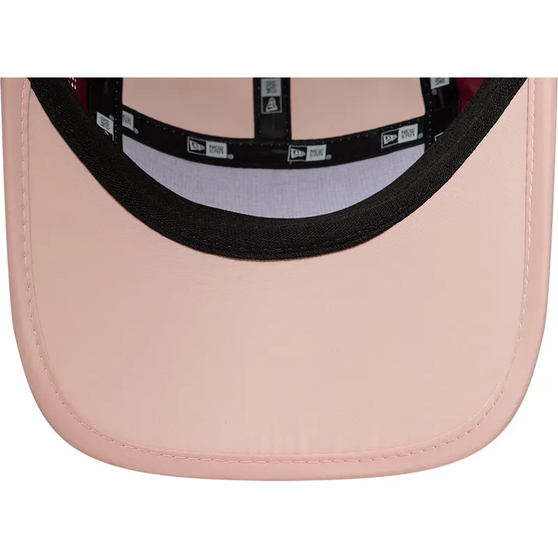 rote-gebogene-5-panel-kappe-verstellbar-runner-colour-block-von-new-era