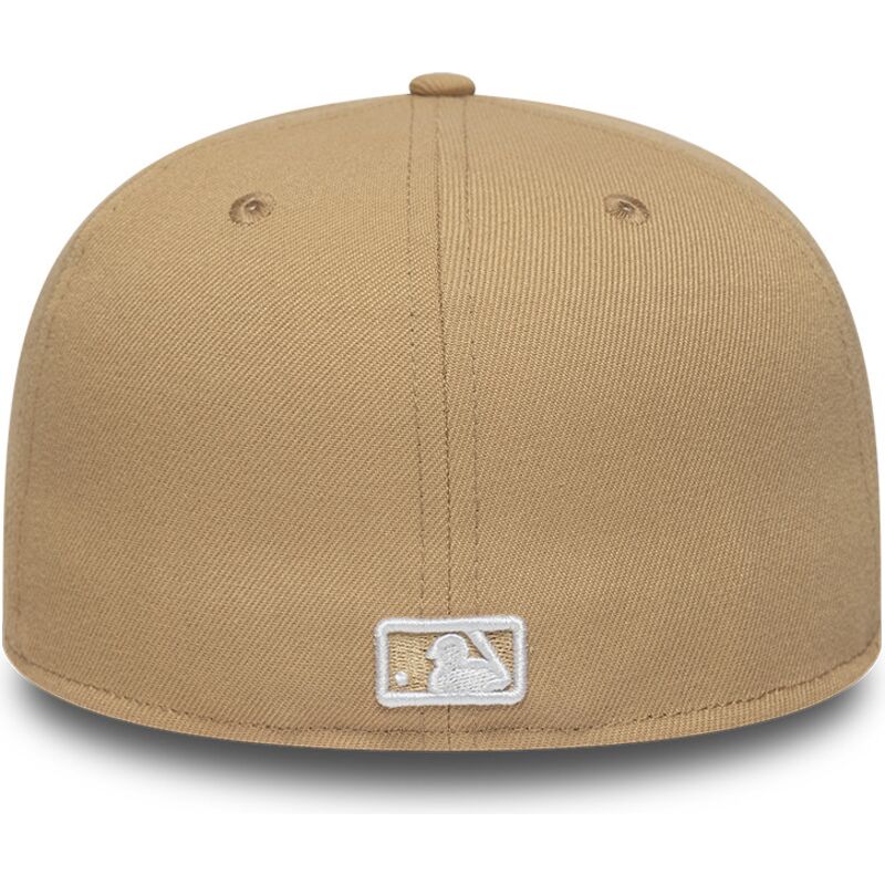 sapkak-lapos-barna-illesztett-claro-59fifty-league-essential-new-york-yankees-mlb-new-era