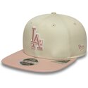 sapkak-lapos-bezs-snapback-rosa-9fifty-original-fit-world-series-patch-los-angeles-dodgers-mlb-new-era