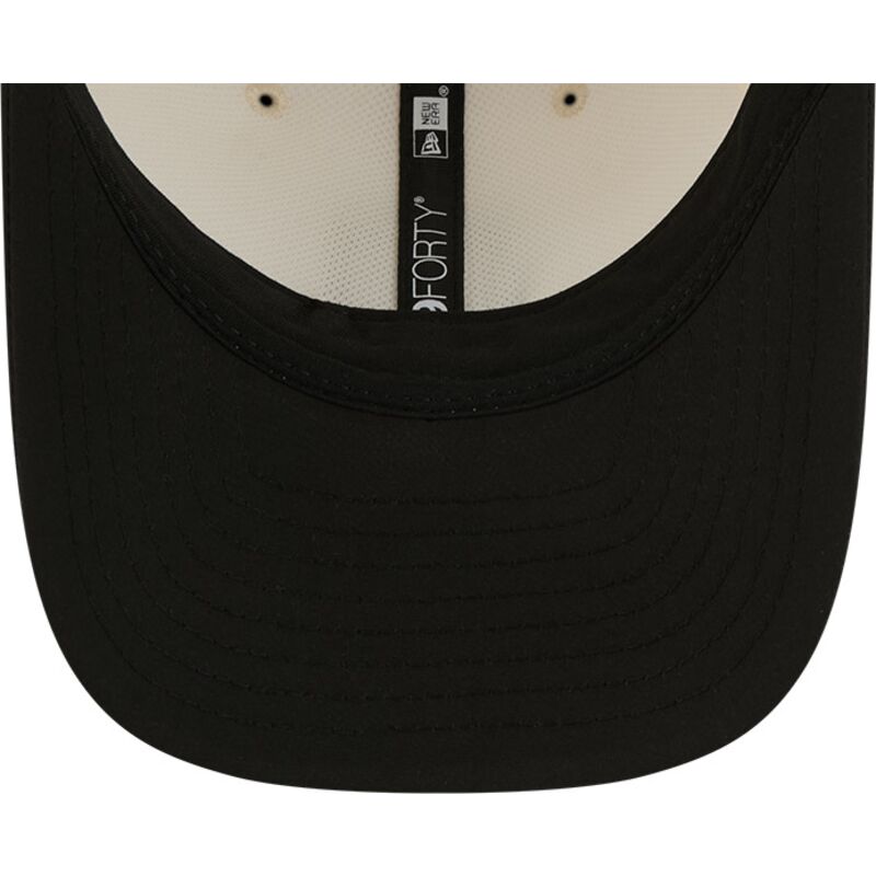 cap-ivelt-bezhov-snapbek-9forty-m-crown-training-pack-2026-las-vegas-raiders-nfl-new-era cap-ivelt-bezhov-snapbek-9forty-m-crown-training-pack-2026-las-vegas-raiders-nfl-new-era