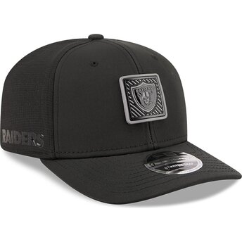 Sapkák ívelt fekete snapback 9SEVENTY Stretch Snap Training Pack 2026 Las Vegas Raiders NFL New Era