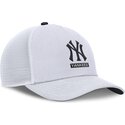cap-ivelt-byal-snapbek-primetime-dri-fit-rise-structured-new-york-yankees-mlb-nike